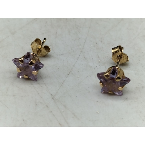 261 - 9ct Gold and Cubic Zirconia Earrings.