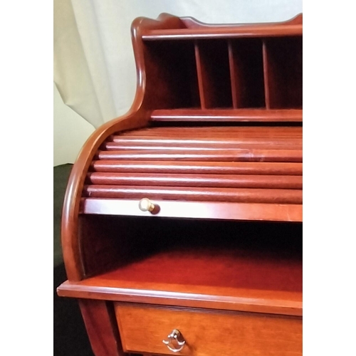 314 - Small Roll Top Desk. 11cm x 70cm x 42cm. This Lot is Collection Only.