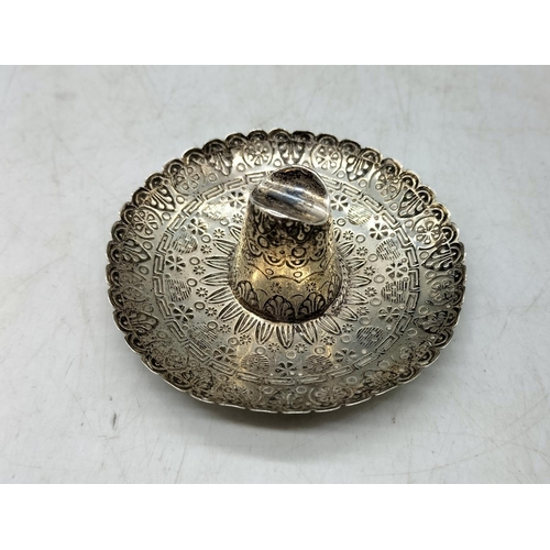 45 - Silver Mexican Hat Ashtray. 8cm Diameter. 21 Grams.