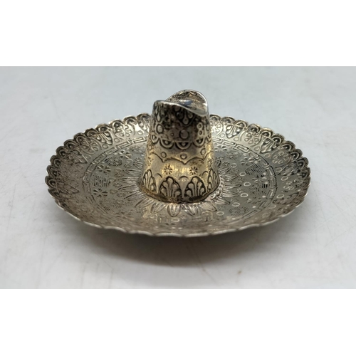 45 - Silver Mexican Hat Ashtray. 8cm Diameter. 21 Grams.