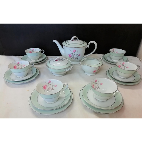 86 - c 1930-1950 R.C. Noritake Japan 21 Piece Tea Set in the 'Rosina' Pattern.