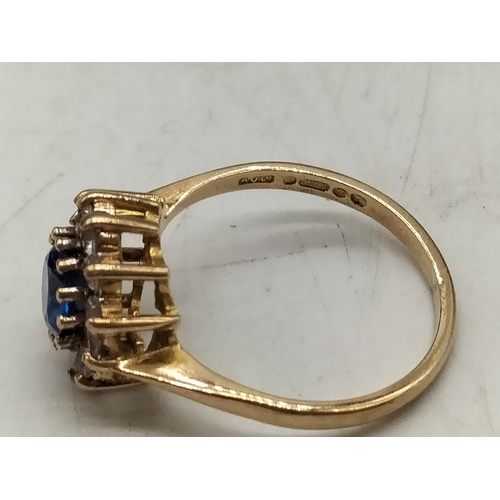 41 - 9ct Gold Dark Blue Stone Ring. Size O. 2.81 Grams