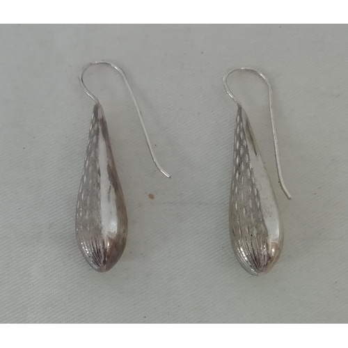 322 - 925 Silver Drop Earrings.