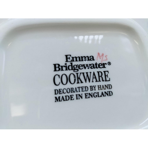 116 - Emma Bridgewater Polka Dot Dish. 22cm x 17cm.