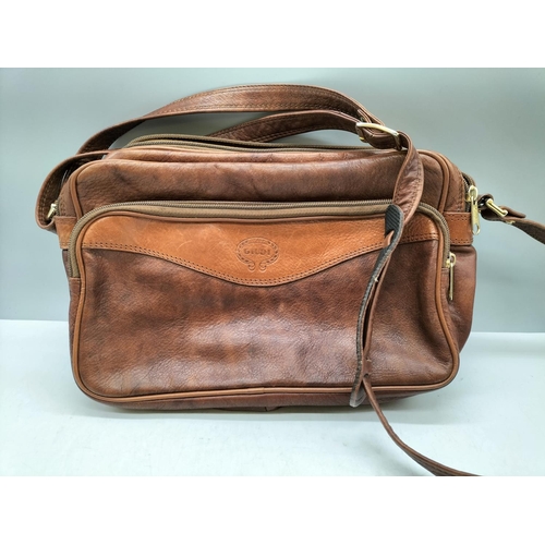 209 - Giudi Italian Leather Handbag. 32cm x 21cm x 10cm.