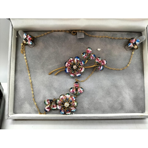 252 - Vintage Necklace, Brooch and Earring Set (Boxed) plus Necklace (Boxed).