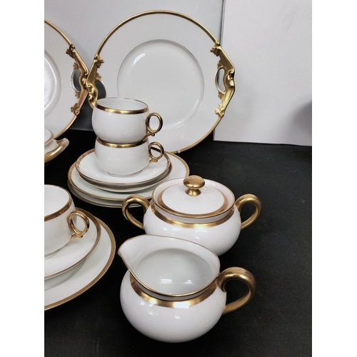 318 - B+C Co Ltd Bernardaud & Co, Limoges 22 Piece Part Tea Set.