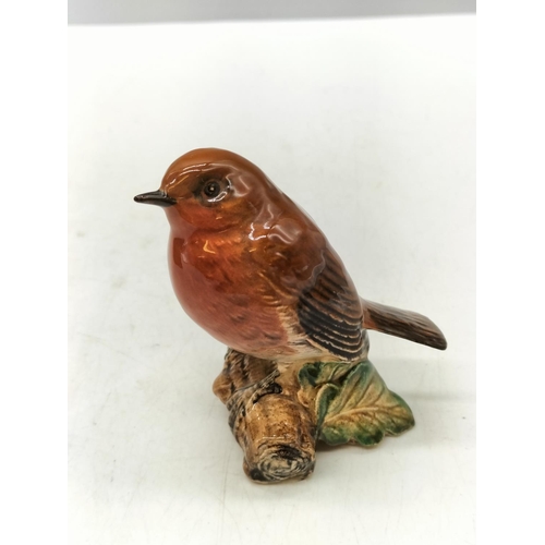 384 - Beswick 8cm Figure of a Robin 980.