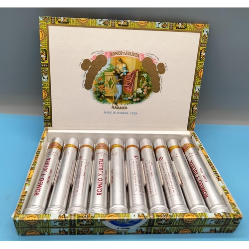 37 - Box of 10 Romeo Y Julieta, Romeo No2 Cigars, Tubos de Aluminios.