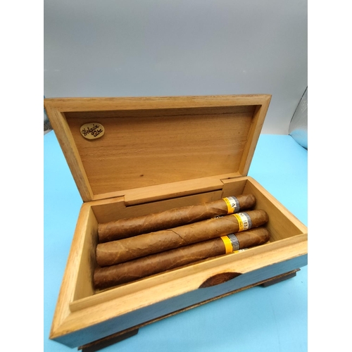 41 - Cohiba Esplendidos Cigars (6) in Small Wooden Box.