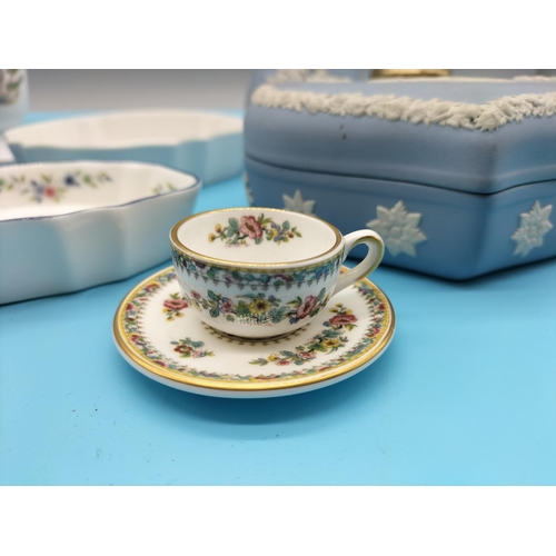 449 - Quantity of Wedgwood Items including Jasper Ware, 'Kutani Crane' Vase and  'Rosedale' Trinket Dish p... 