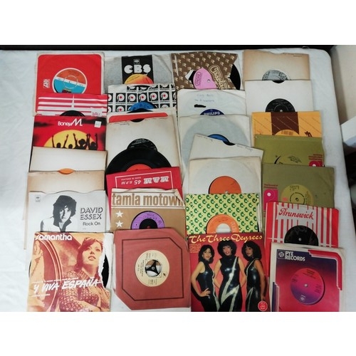 175 - A Nice collection of approx 200, 45RPM 7 inch singles various styles, Genre and artists to include B... 