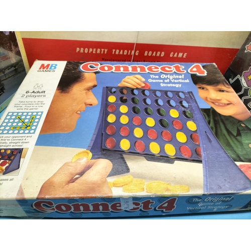 489 - Monopoly, Connect 4, Purple Ronnie's Twister (Sealed) plus Jigsaws (3).