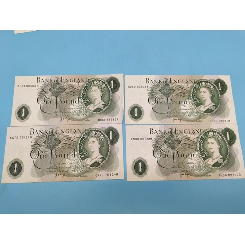 760 - 10 x Bank of England £1 Notes.