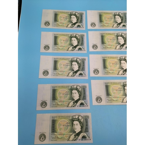 781 - 14 x Bank of England £1 Notes. Excellent Condition. A 5 Run of BY66584525 - BY66584529. A 4 Run of B... 