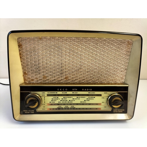 289 - EKCO  VHF/AM Box Valve Radio. Model U319A. Good Working Order. 27cm High, 36cm x 19cm.