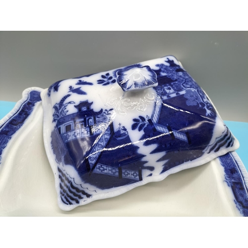 348 - Flow Blue Lidded Tureen (28cm x 22cm x 17cm), 3 x 22cm Plates plus Dish.