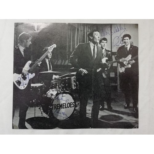 45A - Signed Printed photographs artists of the 1960's Lulu, Del Shannon, The Everly Brothers and Brian Po... 