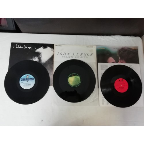 90 - John /Julian Lennon collection of Lp to include PCTC253 