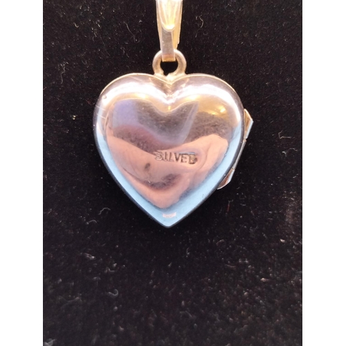 563 - 925 Silver Chain with Silver Heart Locket.