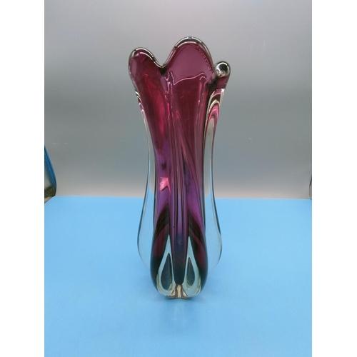 93 - Murano Glass 25cm Vase.