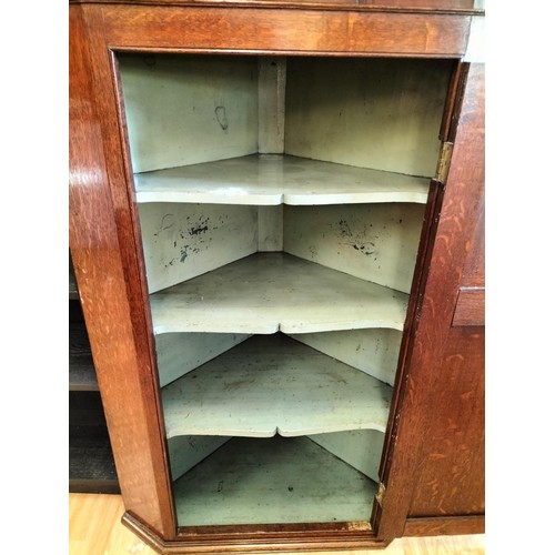 126 - Large George III Oak and Mahogany Cross Banded Corner Cabinet with Shaped Shelves. 135cm High, 87cm ... 