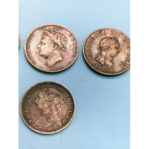 138 - Collection of Mixed Copper Farthings - George III, George IV and Victoria 1806 - 1891.