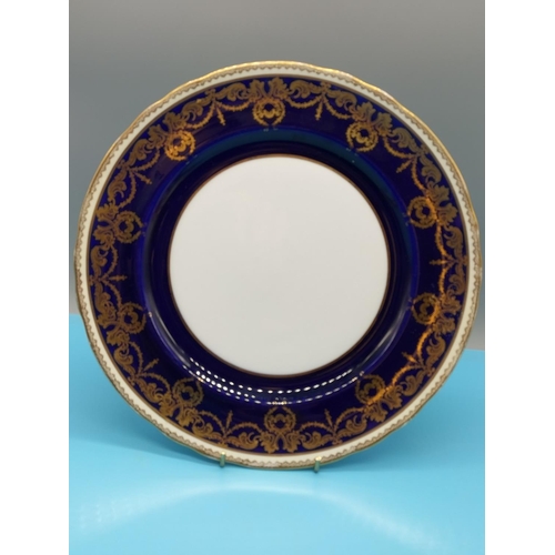 21 - c1939 Aynsley 26.5cm Cobalt Blue and Gold Dinner Plate plus 19cm Gilded Porcelain Urn (Urn A/F).