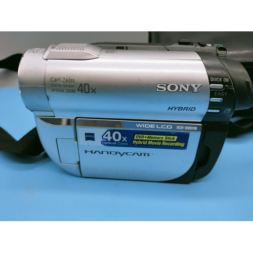 458 - 3 x CamCorders. Vendors Description 'All W/O but No Power Leads'.