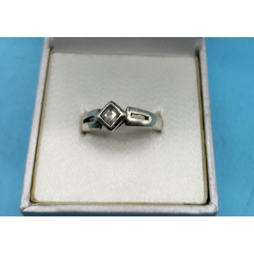 92 - 925 Silver Stone Set Ring.