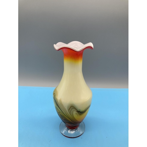 180 - 3 Pieces of Art Glass Vases. Tallest being 19.5cm.