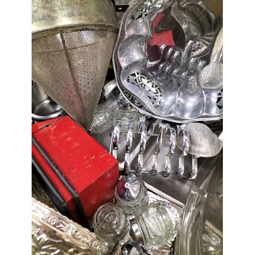 547 - Collection of Mixed Metal Ware to include Vintage Sieve, Platter, Cruets, etc.