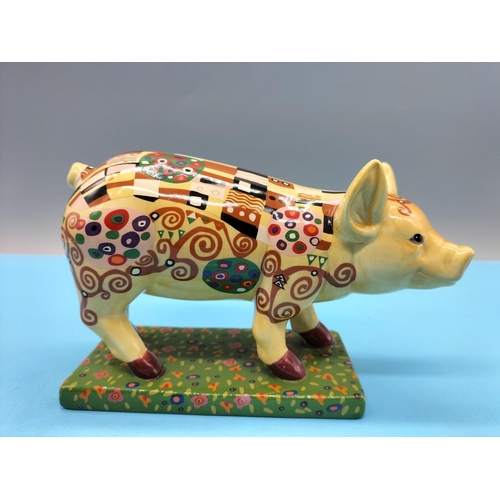 137 - Party Piggies Figure 'Jugend-Piggy'. 19cm x 12cm.