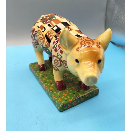 137 - Party Piggies Figure 'Jugend-Piggy'. 19cm x 12cm.