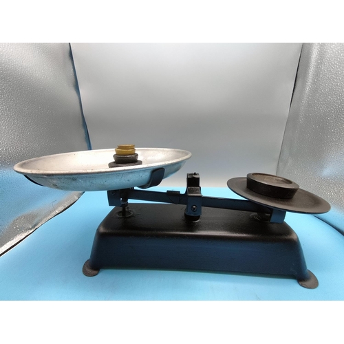139 - Kitchen Scales and Weights. 34cm x 17cm.
