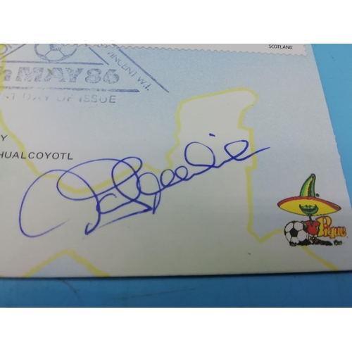 30A - Signed Mexico 1986 World Cup First Day Cover St Vincent 'Scotland'. Signed by David Speedie with Inf... 