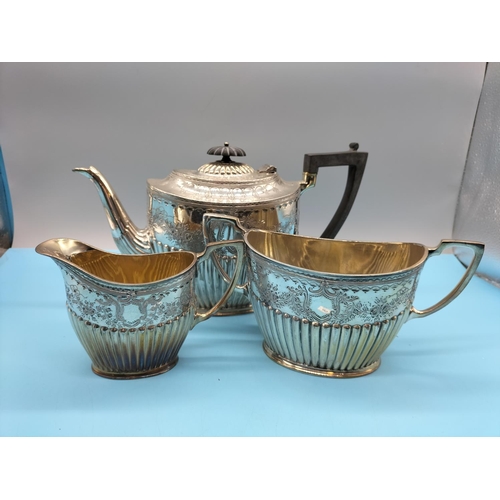 265 - Lee & Wigfull, Sheffield Silver Plate Teapot, Sugar and Cream . 1871-1879.