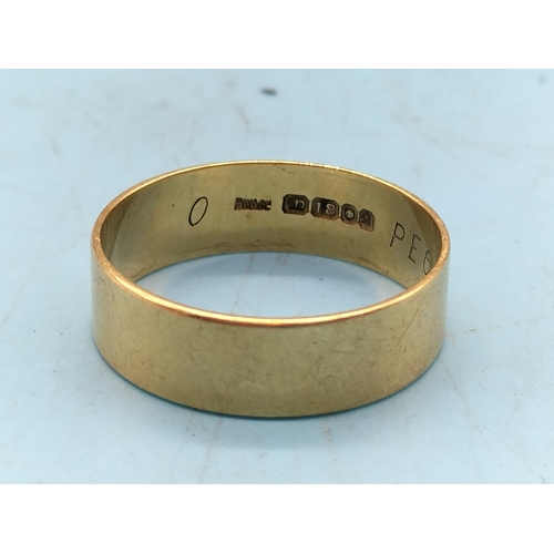 340 - 18ct Gold Band Ring. Size N. 2.7 Grams