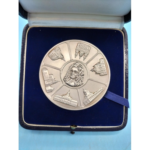 49 - John Pinches 'Sir Christopher Wren' 7oz Silver Medal.