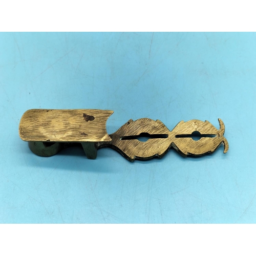 55 - Set of Brass Sovereign Scales for Full and Half Sovereigns.