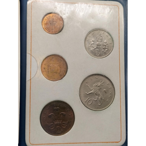 86 - 3 x 1971 Britains First Decimal Coin Sets.