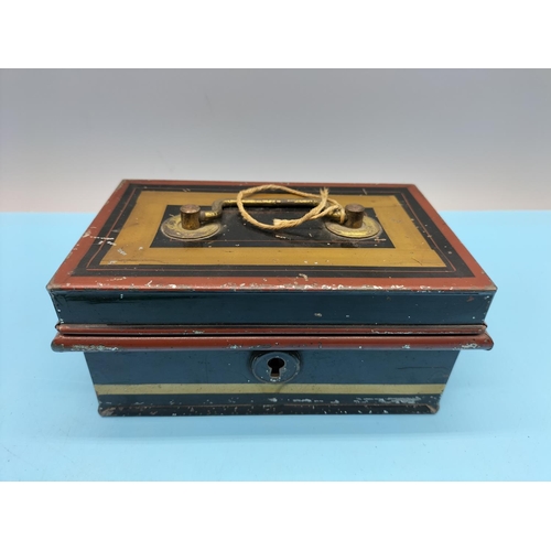 92 - Tin Box of Mixed Coinage.