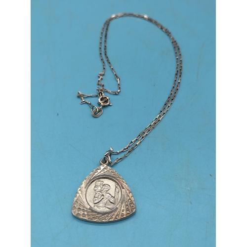 253 - 925 Silver St Christopher Pendant and 20