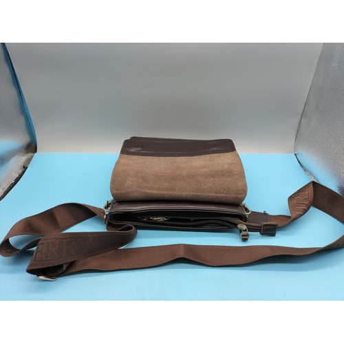 238 - Fashion Handbag.