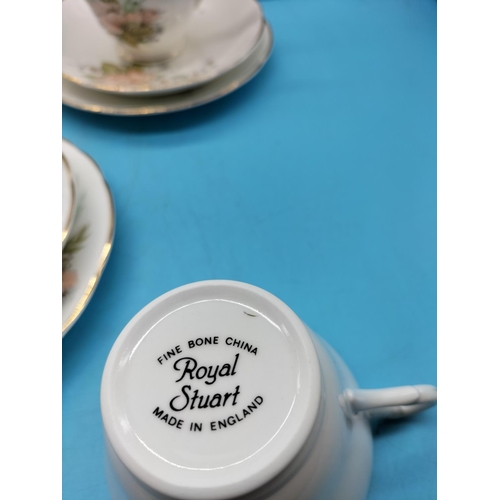 159 - Royal Stuart China Trios (6)