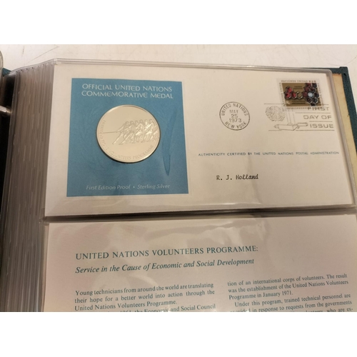 716 - 1973 Official United Nations Medallic First Day covers containing 5 x First Edition Sterling Silver ... 