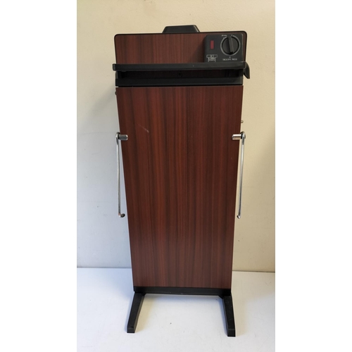 715 - Corby Trouser Press. W/O. This Lot is Collection Only.