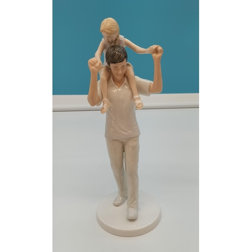 111 - Royal Doulton Moments in Time 27cm Figure 'Daddy's Girl' HN 5479