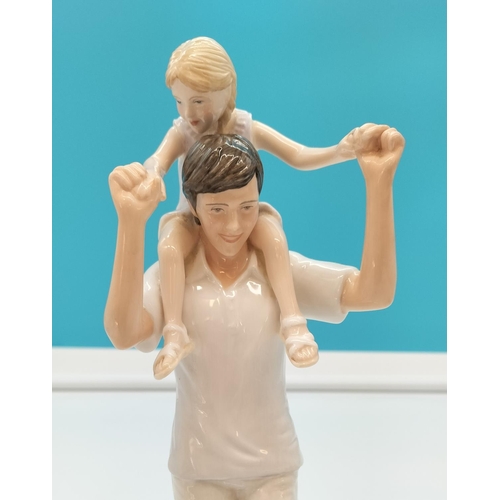 111 - Royal Doulton Moments in Time 27cm Figure 'Daddy's Girl' HN 5479