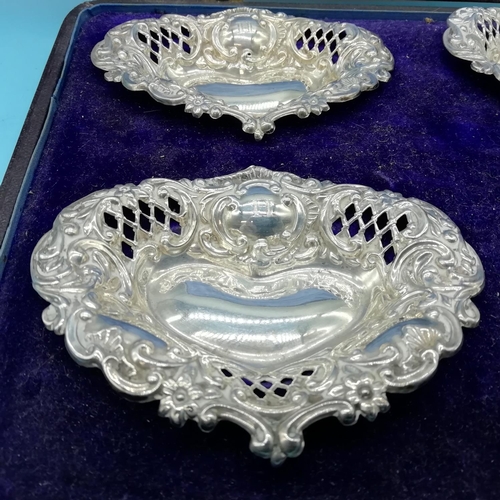 26 - Silver Hallmarked Set of 4 Heart Shaped Bon Bon Dishes in Presentation Case. 70.6Grams.